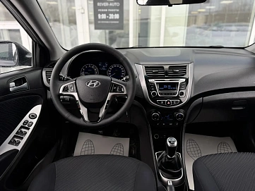 Hyundai Solaris, 2015г, передний привод, механика