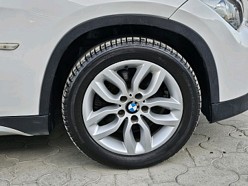 BMW X1, 2010г, полный привод, автомат