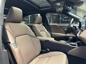 Lexus ES, 2025г, передний привод, вариатор