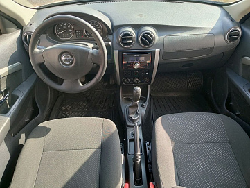 Nissan , 2015г., передний привод, механика