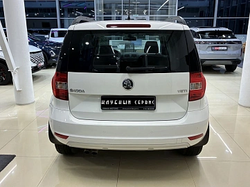 Skoda Yeti, 2013г, передний привод, робот