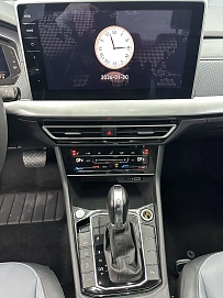 Volkswagen Lavida, 2022г, передний привод, робот