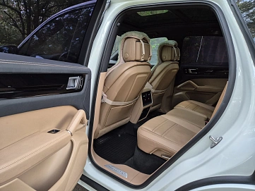 Porsche Cayenne, 2018г, полный привод, автомат