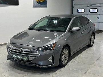 Hyundai Elantra, 2018г, передний привод, автомат