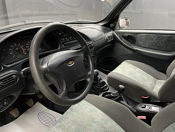 Chevrolet Niva, 2004г, полный привод, механика