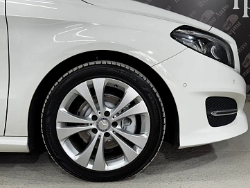 Mercedes-Benz B-Класс, 2015г, передний привод, робот