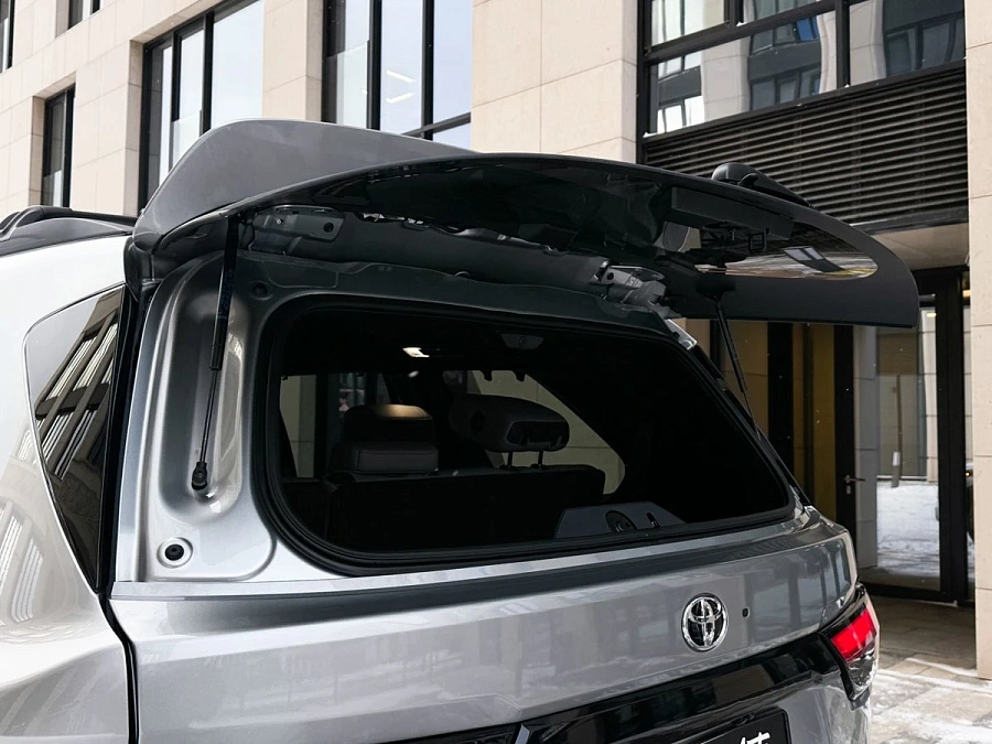 Toyota Sequoia, 2025г., полный привод, автомат