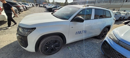 Volkswagen Teramont, 2026г, полный привод, робот