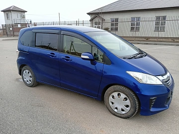 Honda Freed, 2014г, передний привод, вариатор