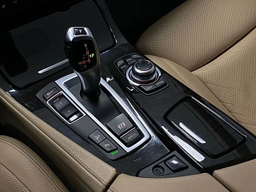 BMW , 2012г., передний привод, автомат