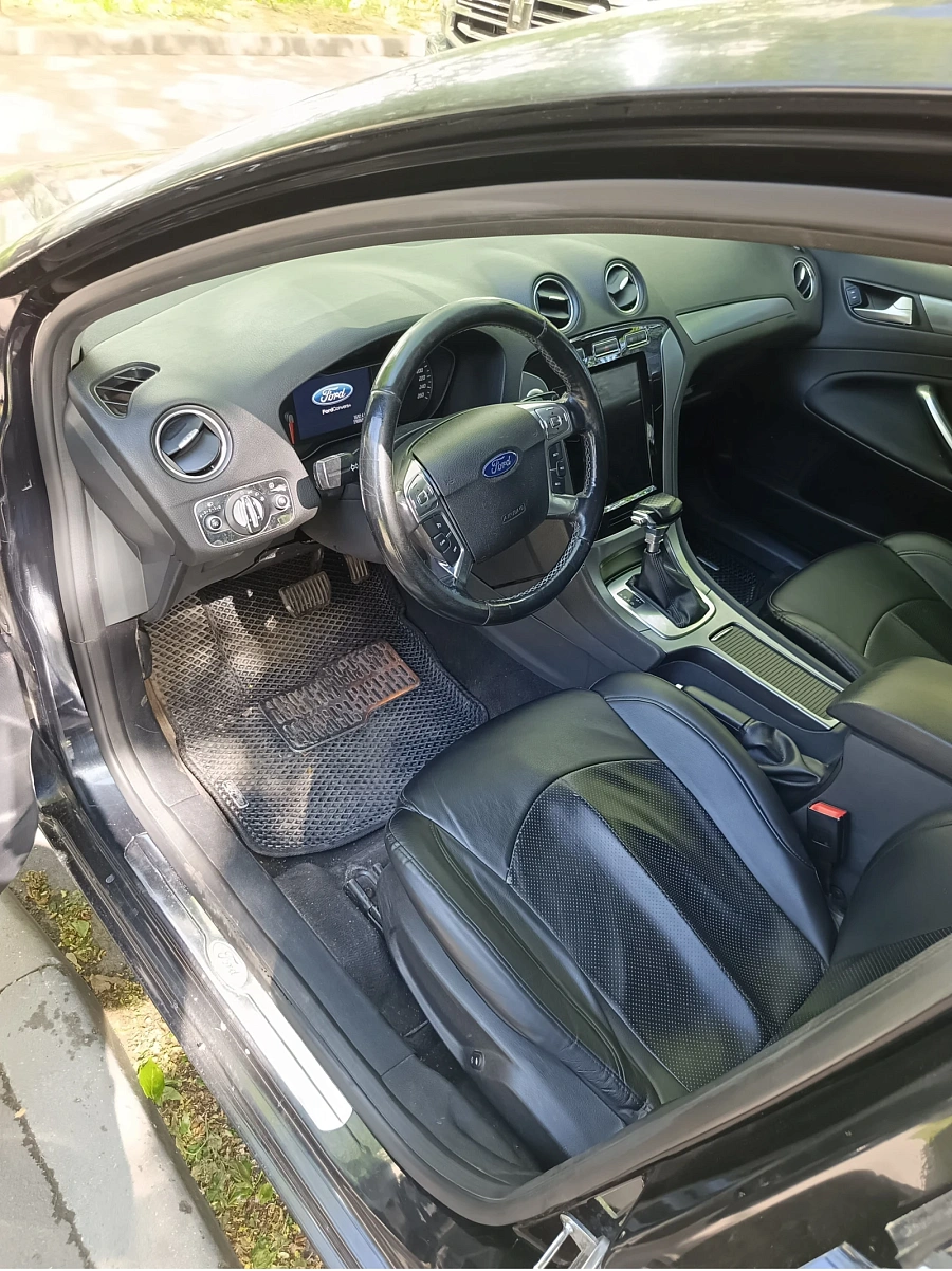 Ford Mondeo, 2013г., передний привод, автомат