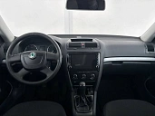 Skoda Octavia, 2012г., передний привод, механика