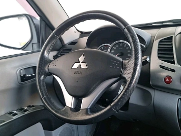 Mitsubishi L200, 2011г, полный привод, механика