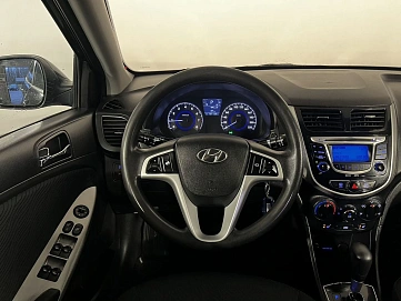 Hyundai Solaris, 2011г, передний привод, автомат