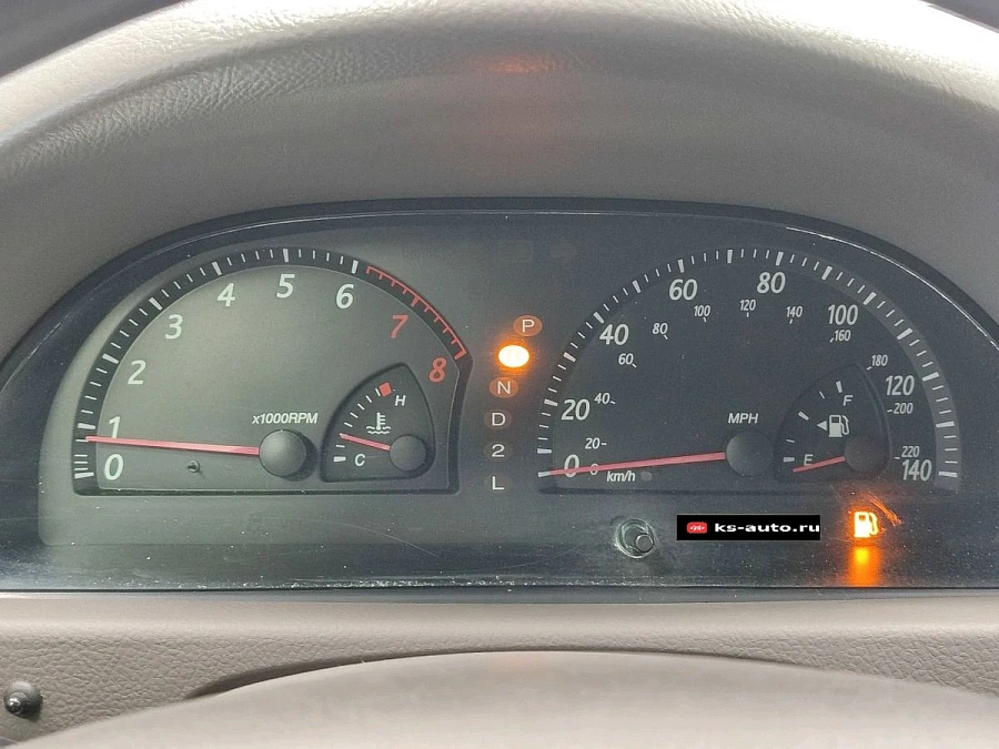 Toyota Camry, 2001г., передний привод, автомат