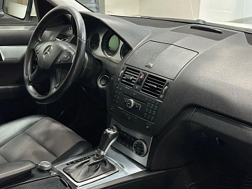 Mercedes-Benz C-Класс, 2008г, задний привод, автомат