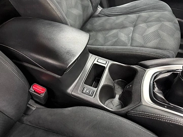 Nissan X-Trail, 2015г, передний привод, механика