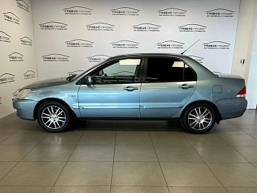 Mitsubishi Lancer, 2005г, передний привод, механика