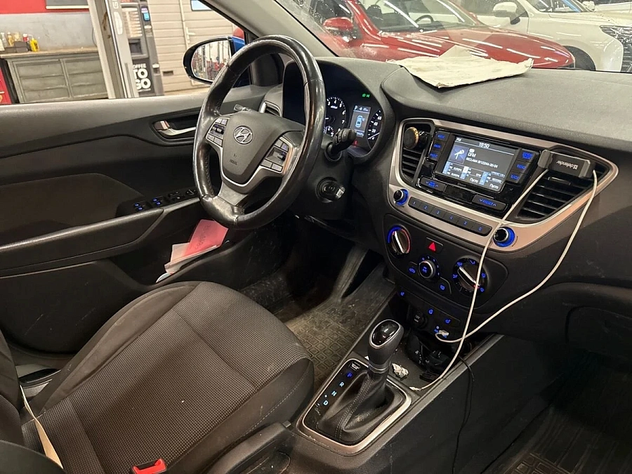 Hyundai Solaris, 2017г., передний привод, автомат