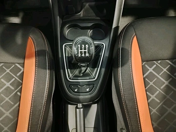 Lada (ВАЗ) Vesta, 2018г, передний привод, механика