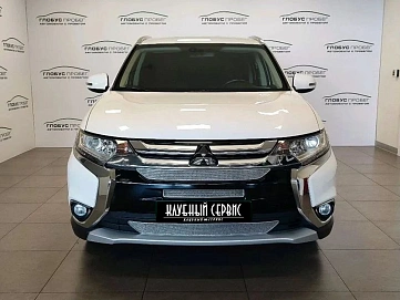 Mitsubishi Outlander, 2018г, передний привод, автомат