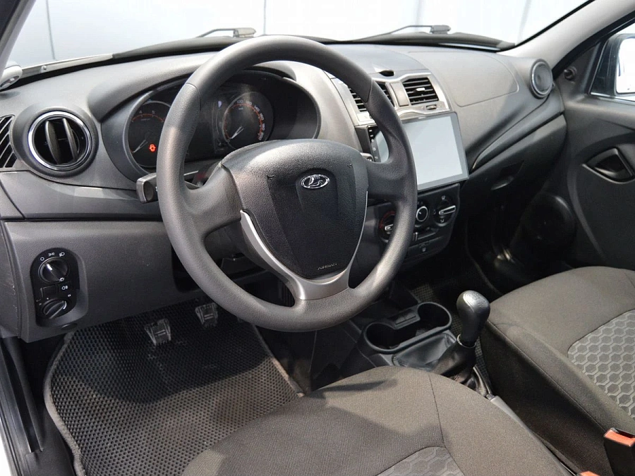 Lada (ВАЗ) Granta, 2019г., передний привод, механика