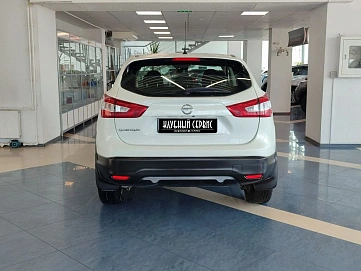 Nissan Qashqai, 2014г, полный привод, вариатор