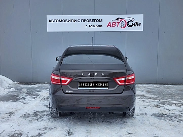 Lada (ВАЗ) Vesta, 2018г, передний привод, механика