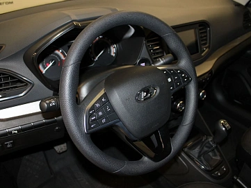 Lada (ВАЗ) Vesta, 2023г, передний привод, механика