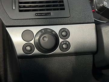 Opel Astra, 2011г, передний привод, робот