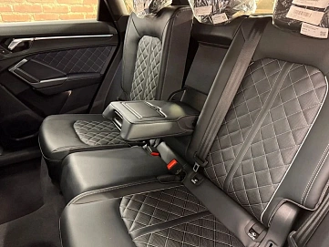 Audi Q3, 2025г, полный привод, робот