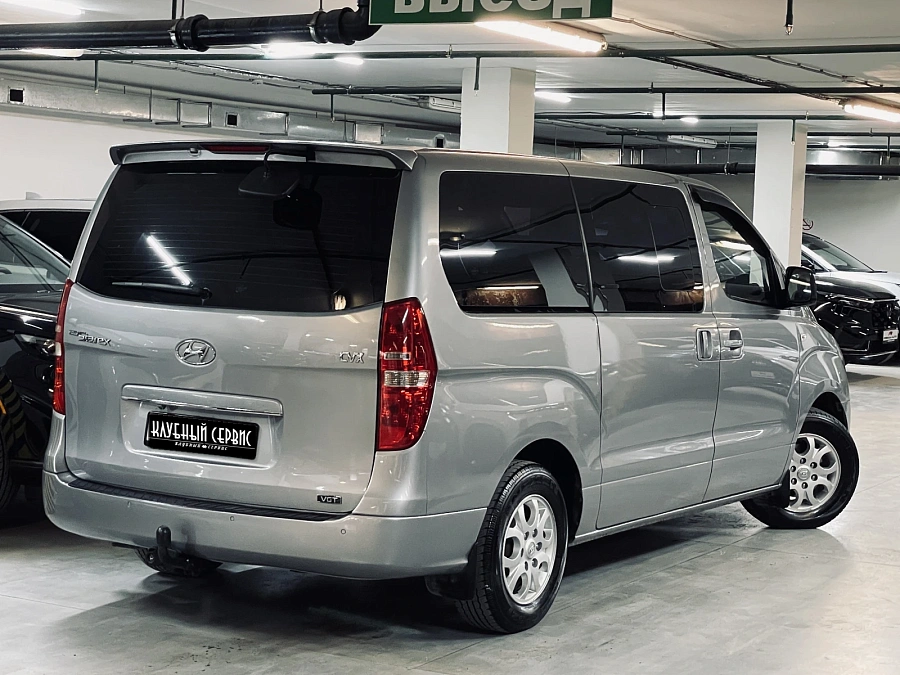 Hyundai Grand Starex, 2013г., задний привод, автомат