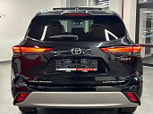 Toyota Highlander, 2025г., полный привод, автомат
