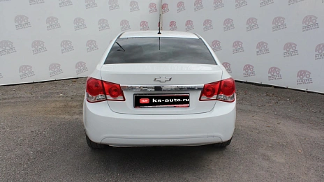 Chevrolet Cruze, 2011г., передний привод, механика