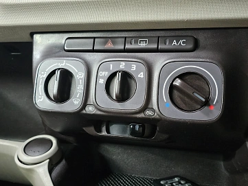 Toyota Passo, 2010г, передний привод, вариатор