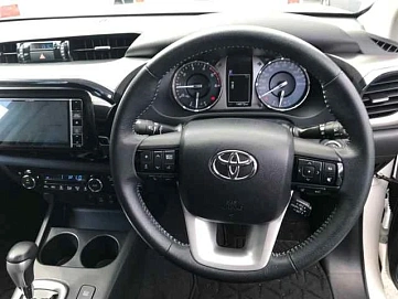 Toyota Hilux, 2022г, полный привод, автомат