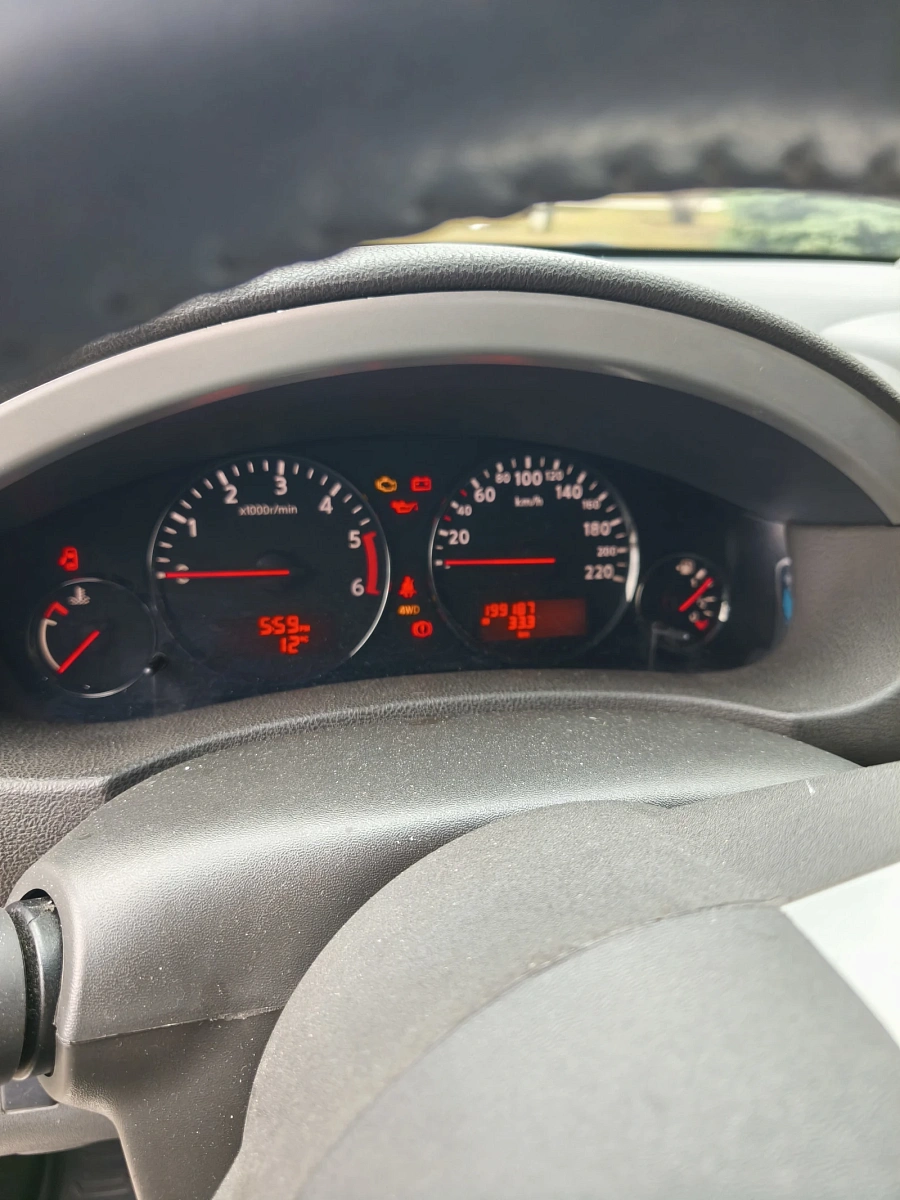 Nissan Pathfinder, 2012г., полный привод, автомат