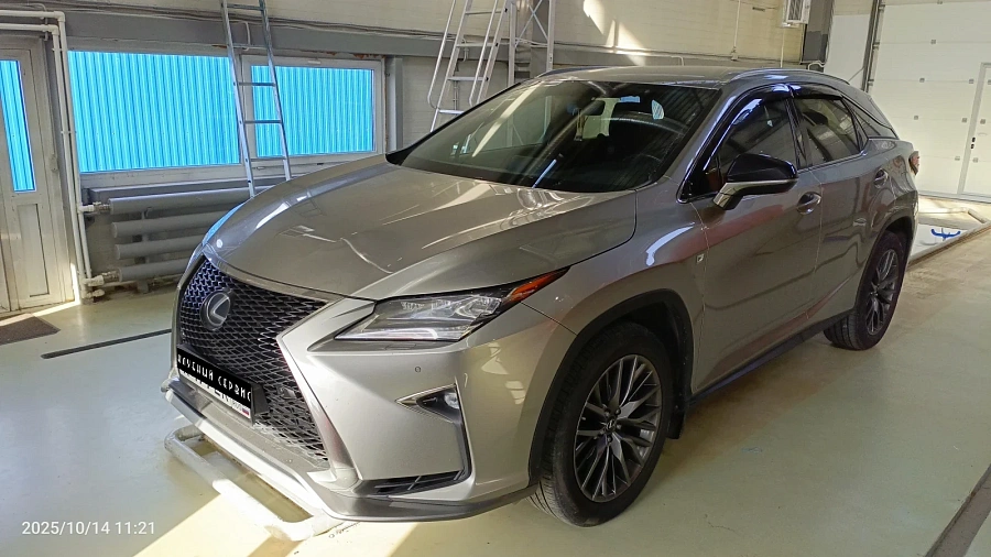 Lexus RX, 2017г., полный привод, автомат
