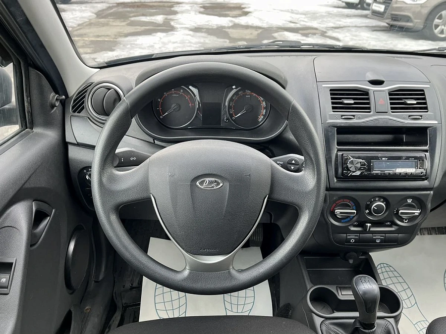 Lada (ВАЗ) Granta, 2019г., передний привод, механика