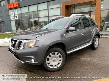 Nissan Terrano, 2015г, полный привод, механика