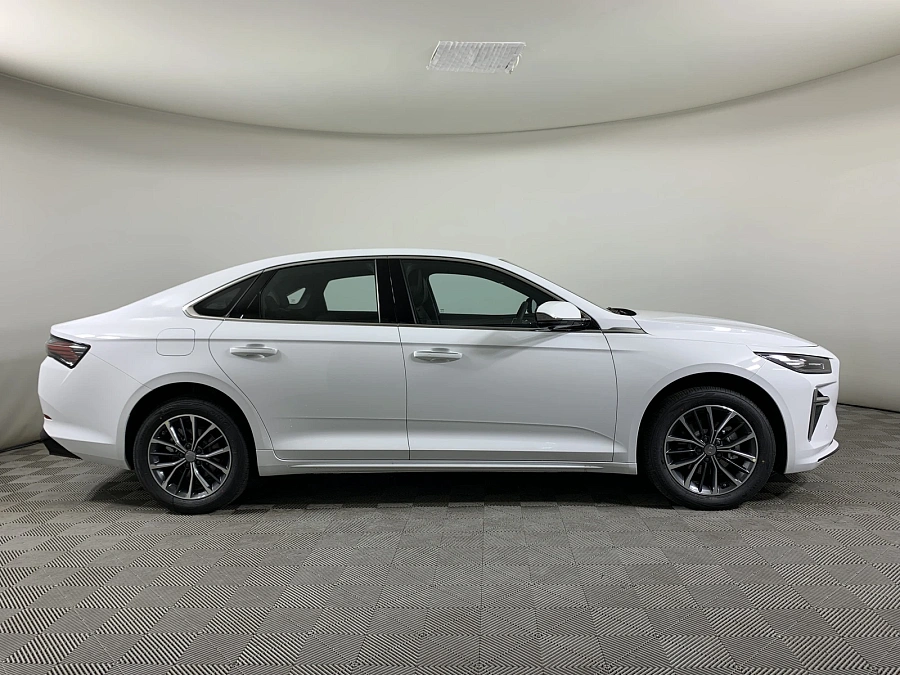 Geely Preface, 2026г., передний привод, робот