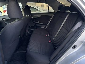 Toyota Corolla, 2010г, передний привод, автомат