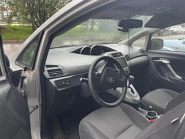Toyota Verso, 2009г, передний привод, вариатор