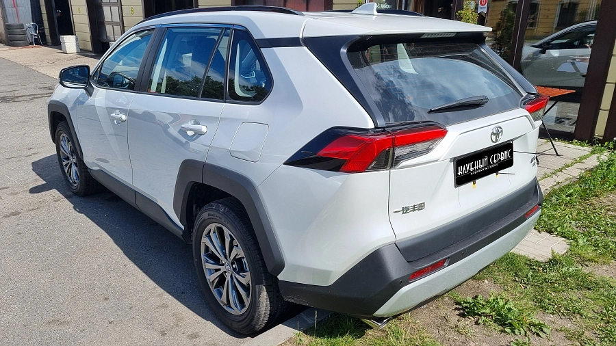 Toyota RAV4, 2023г., полный привод, вариатор