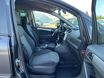 Opel Zafira, 2012г, передний привод, автомат