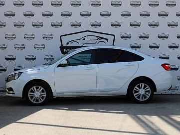 Lada (ВАЗ) Vesta, 2019г, передний привод, механика