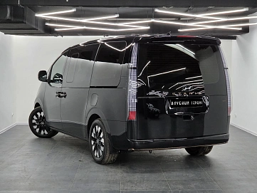 Hyundai Staria, 2024г, полный привод, автомат