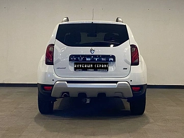 Renault Duster, 2018г, передний привод, автомат