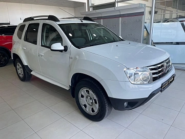 Renault Duster, 2014г, передний привод, автомат