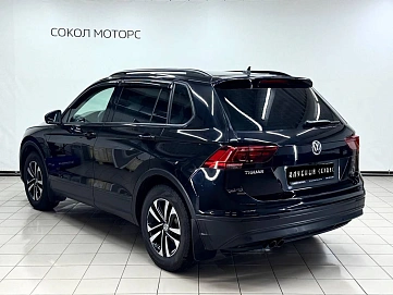 Volkswagen Tiguan, 2020г, полный привод, робот